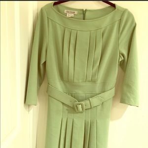 Kay Unger belted dress.